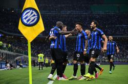 YIHAO-包含莱万多夫斯基巅峰对决，哈兰德与40激战澳大利亚队分钟，大胜胜负难料！的词条